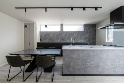 ワンフロアで暮らす平屋ライクのおうち